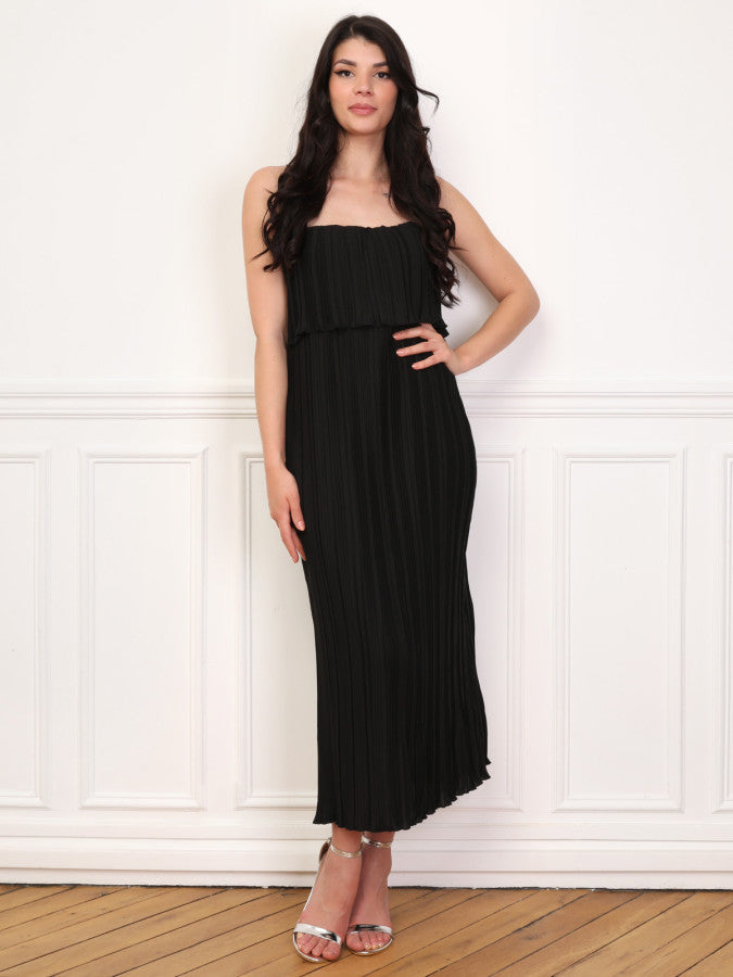 Robe fluide et plissée à volants