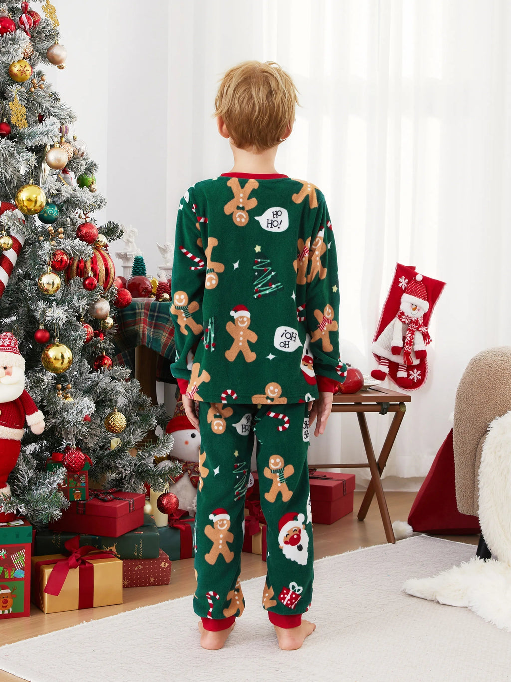 Christmas Pajamas Family Matching Fleece Gingerbread Man Long Sleeves Pajamas Sets with Christmas Socks Dark Green